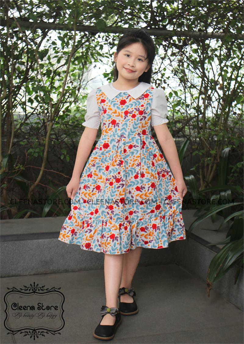 Đầm xòe xếp ly dáng dài cổ V trắng tay trắng - hoa đỏ lá xanh