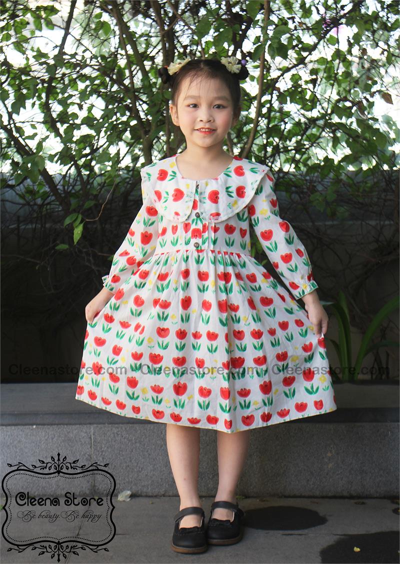 Đầm xòe tay dài cổ viền ren họa tiết hoa tulip