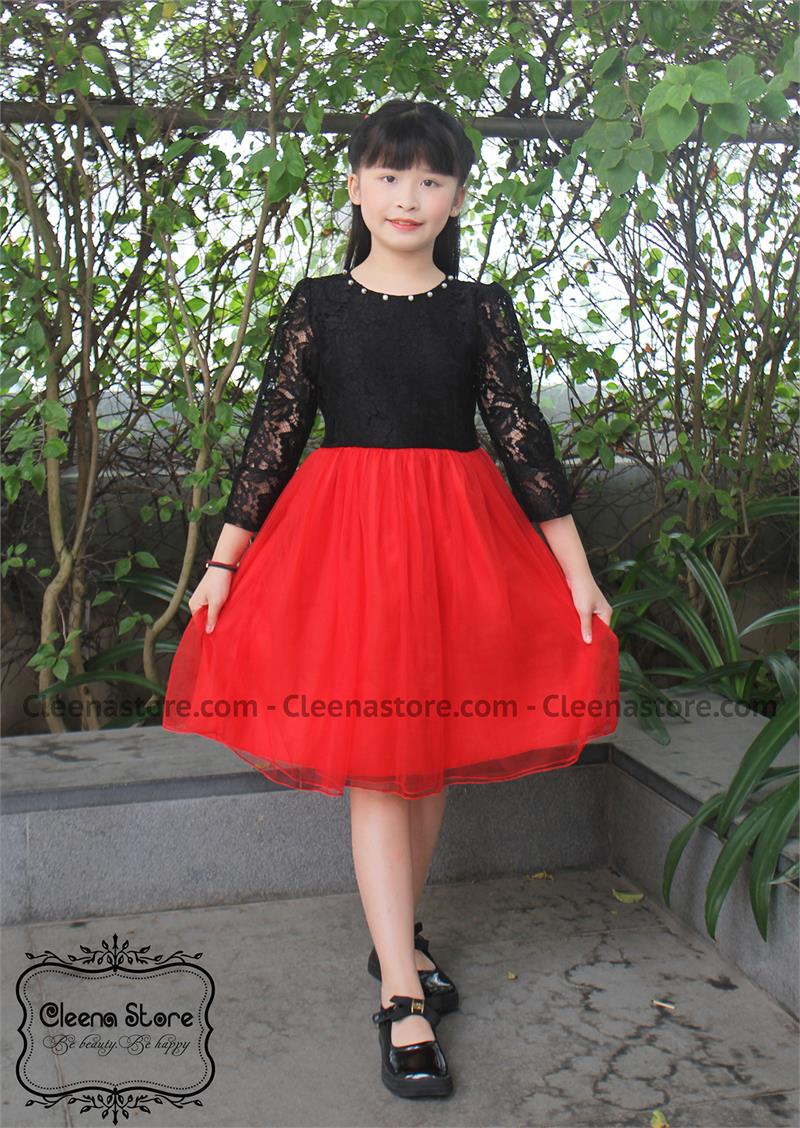 Đầm xòe ren đen phối lưới đỏ