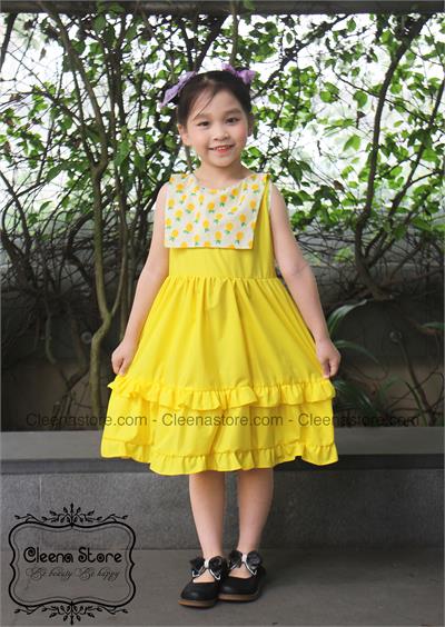 Đầm xòe sát nách phối tà vuông màu vàng
