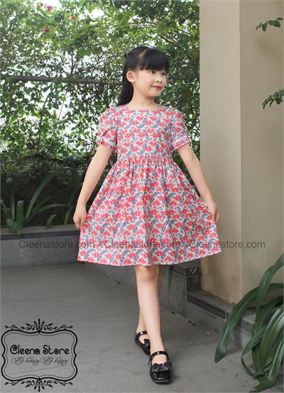 Đầm xòe cổ vuông tay viền ren hoa cam đỏ nền trắng