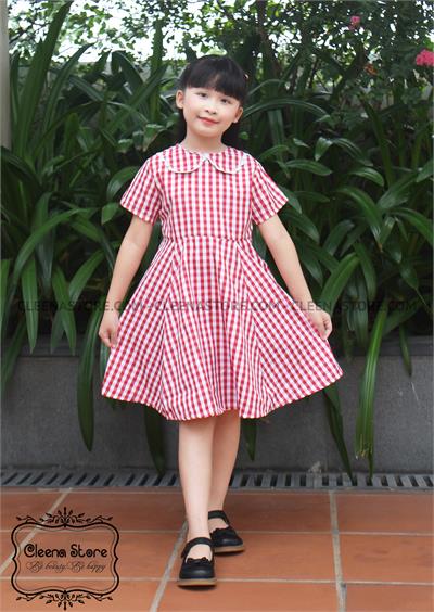 Đầm xòe kẻ caro đỏ trắng khoét lưng 
